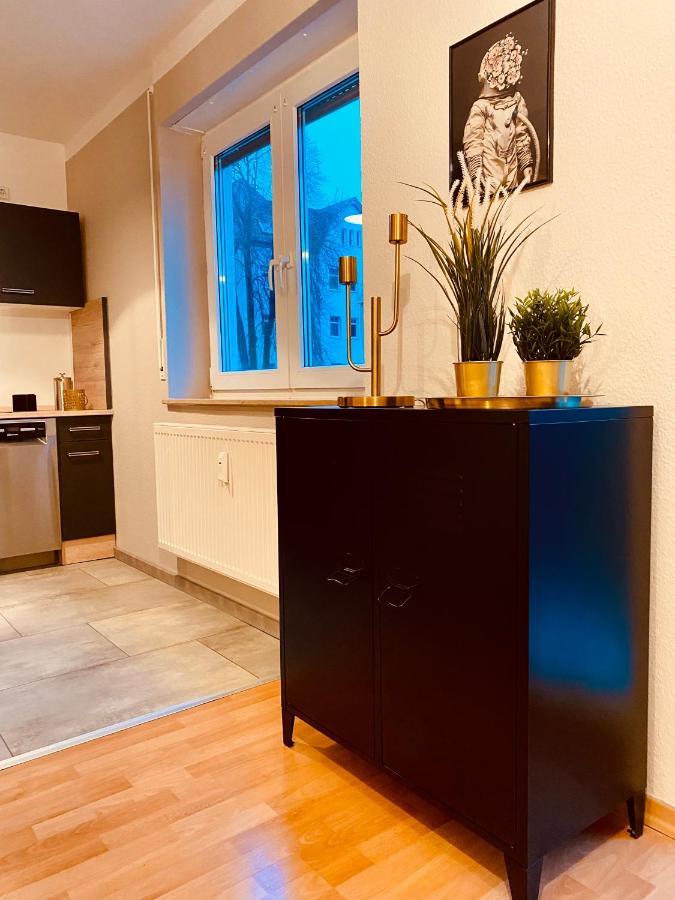 Saniertes Studio - Elisa - Mit Balkon, Wlan, Smart-Tv & Kueche In City-Naehe Erfurt Extérieur photo